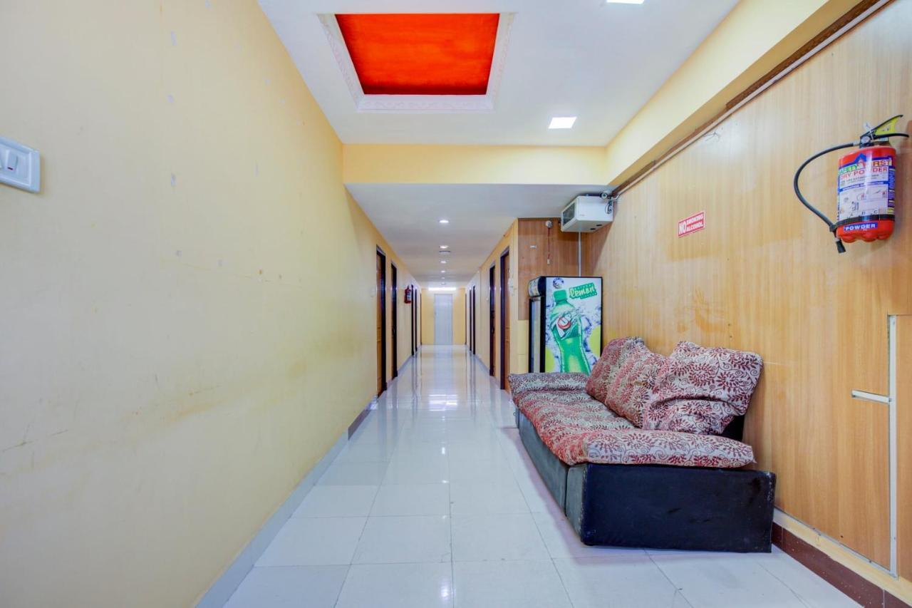 Hotel Oyo Flagship Amutha Residency 3*
