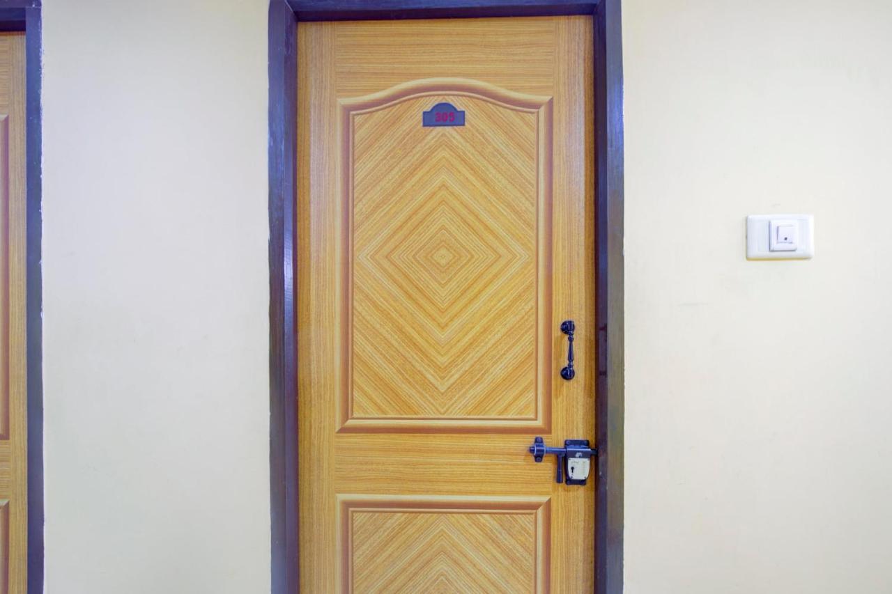 Oyo Flagship Amutha Residency Hotel 3*